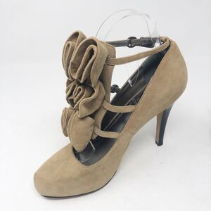 VINCE CAMUTO | Marcia Almond-Toe Ruffle Top Tan Suede Heels Women’s Size 8.5